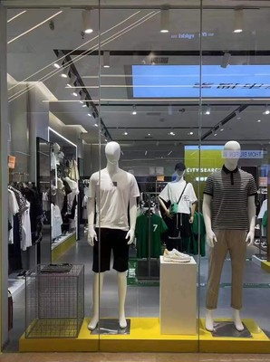 電商時(shí)代下，“城市搜索”男裝實(shí)體零售的逆境生長與日用百貨銷售新路徑